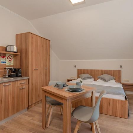 Hídfő Apartman-Nyugalom Szigetei Gyula Exterior foto