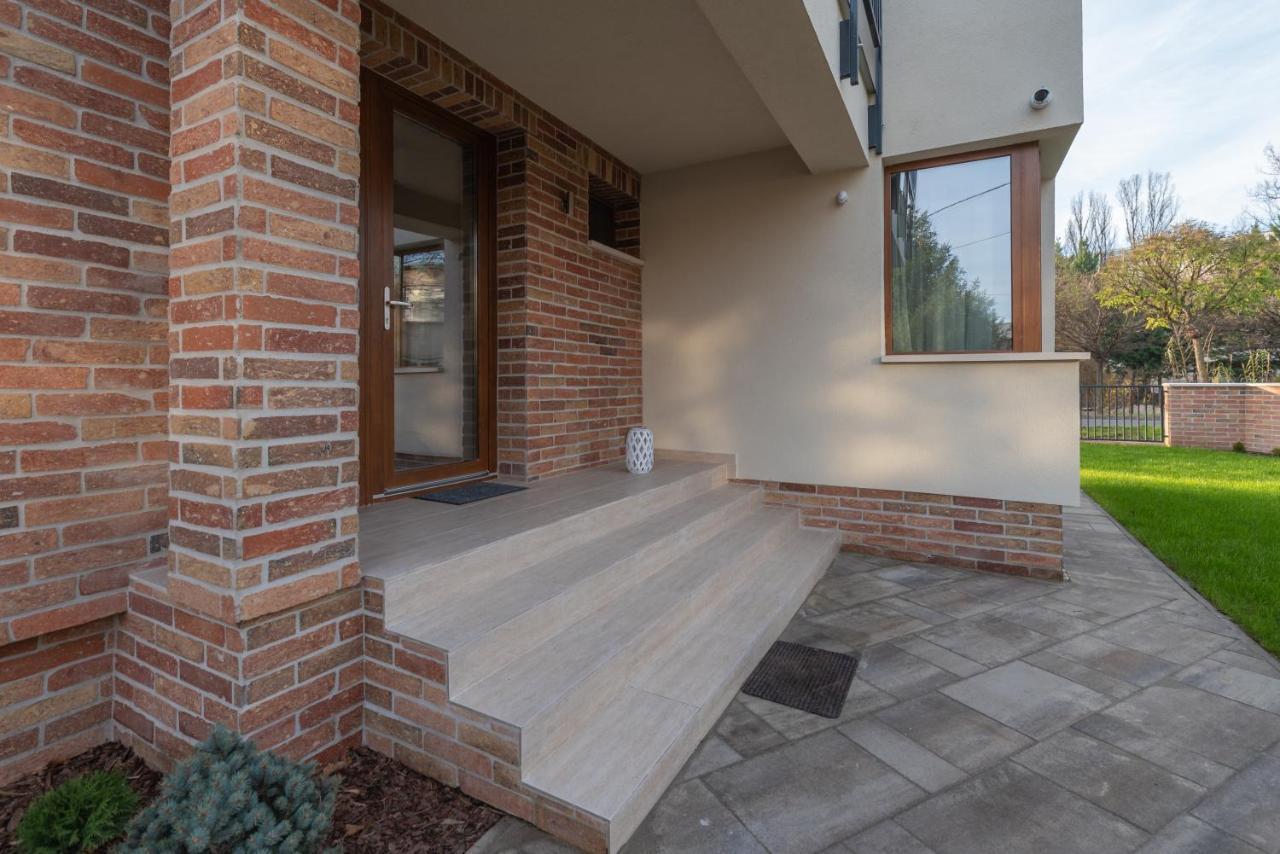 Hídfő Apartman-Nyugalom Szigetei Gyula Exterior foto